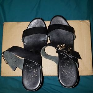 Black strapped wedges